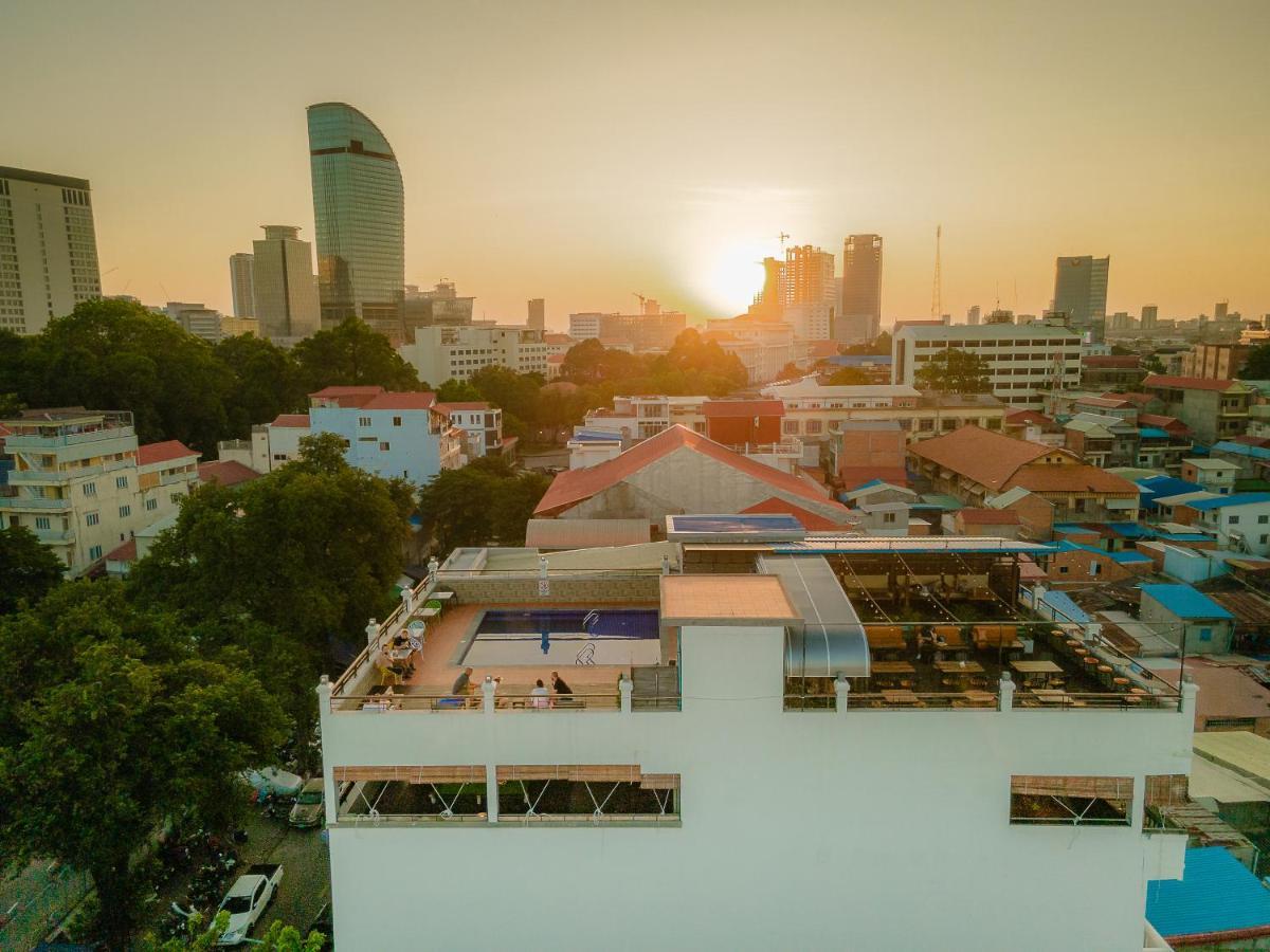 Pooltop Phnom Penh Bagian luar foto