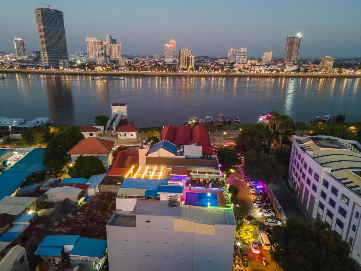 Pooltop Phnom Penh Bagian luar foto