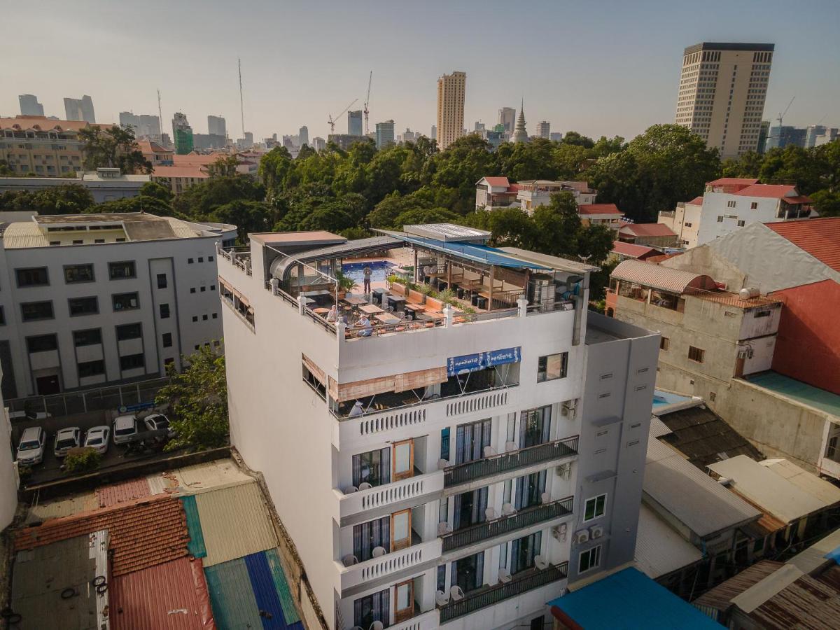 Pooltop Phnom Penh Bagian luar foto